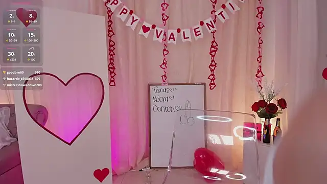 Lia Sweett  online show from February 13, 4:52 pm