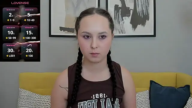 BeatriceReeves online show from June 3, 1:07 am
