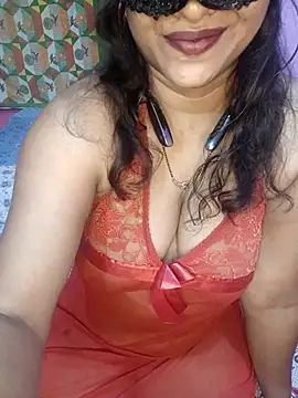 Sexy Mona Bhabhi online show from November 15, 6:20 pm