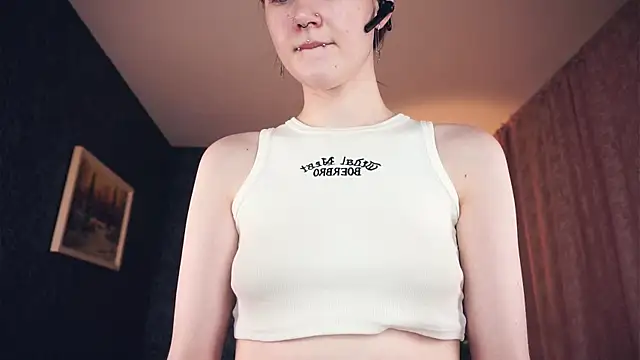 MoiraHavins online show from December 23, 7:12 am