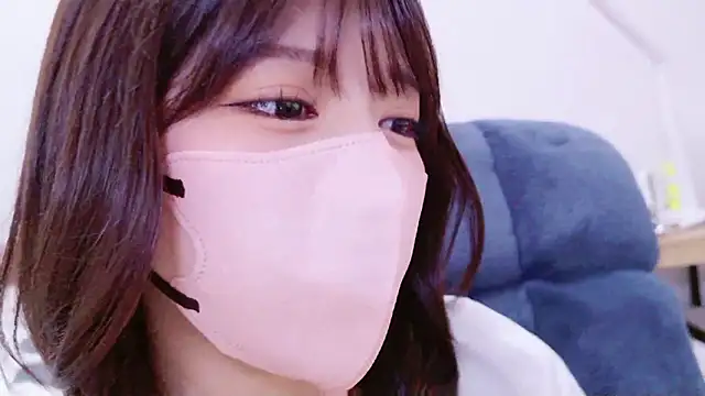 Snapshot of Runarunapi chatting on September 22, 2:37 pm Runarunapi online show from September 22, 2:37 pm