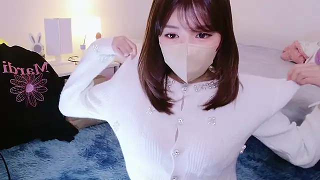 Snapshot of Runarunapi chatting on October 28, 3:45 am Runarunapi online show from October 28, 3:45 am