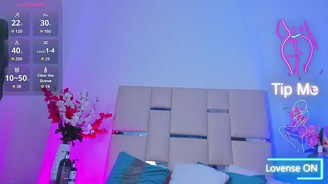 HaleyAmaya online show from November 2, 12:30 pm