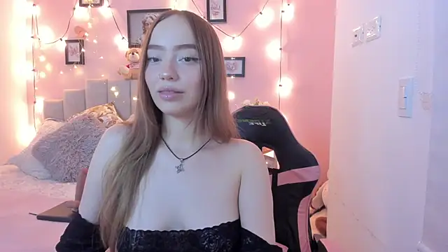 melanie jhones online show from January 17, 7:27 am