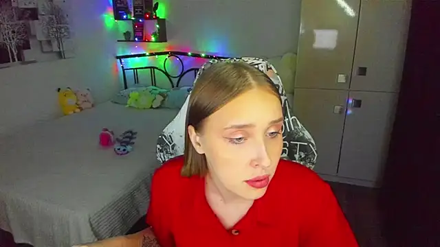 LinaTruly online show from June 4, 9:08 pm