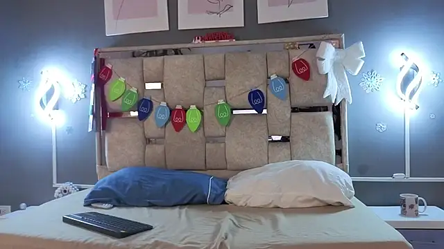 jolie lov online show from December 15, 1:16 pm