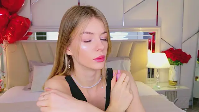 MeganMour online show from February 12, 5:25 pm