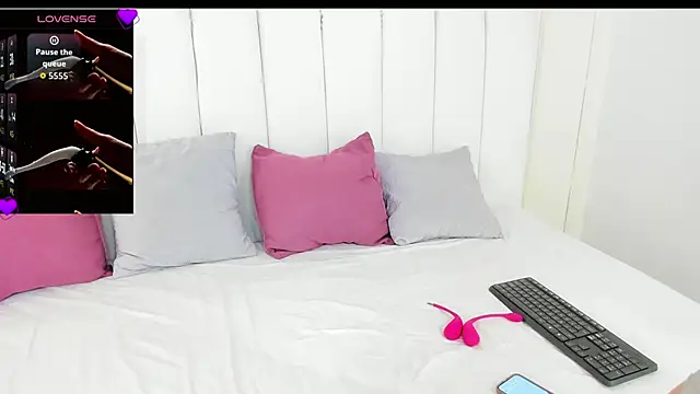 jaade evergreen online show from March 25, 7:06 pm