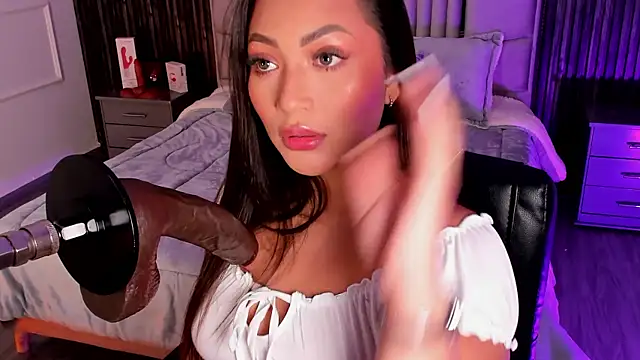 Lillyortiz online show from November 29, 9:08 pm