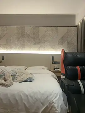 Loveto eathawthorn99 online show from March 22, 6:03 pm