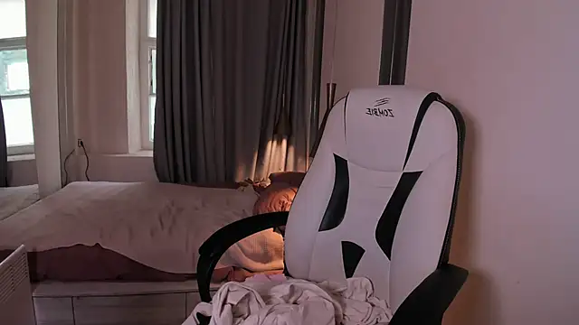 StephanieBoobs online show from April 18, 12:07 pm