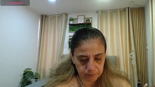 sasi luna online show from July 4, 1:51 pm