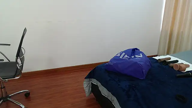 sasi luna online show from February 7, 3:16 pm