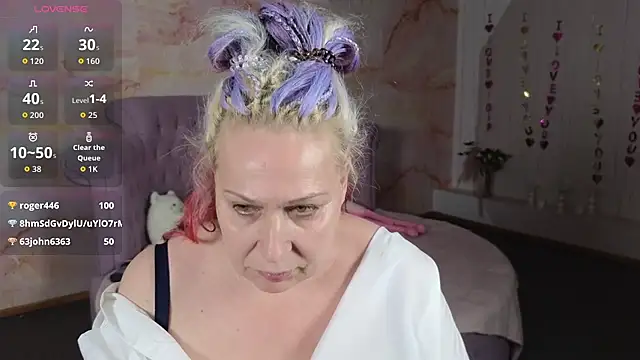 Penelope Pinky online show from December 1, 11:47 am