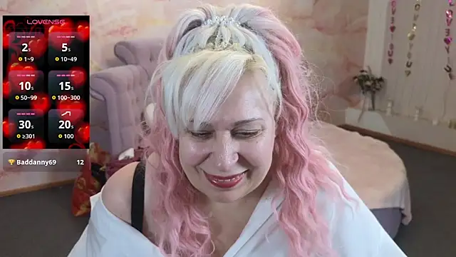 Penelope Pinky online show from March 12, 11:46 am