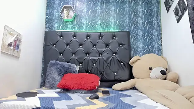 exotic hot couple online show from November 20, 11:28 pm