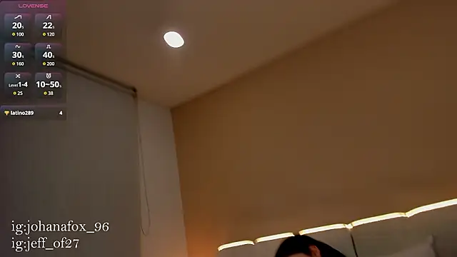 johanafox  online show from February 10, 2:36 am