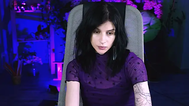 JadeCastle  online show from April 20, 1:03 pm