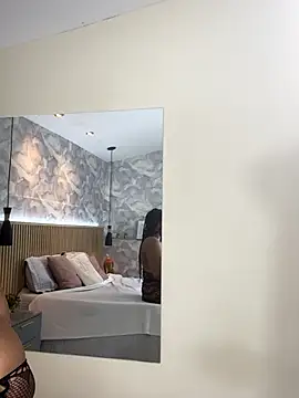 AinaraJimenez online show from December 1, 6:32 pm