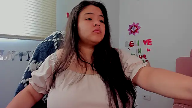 lizzie c online show from November 14, 8:42 pm