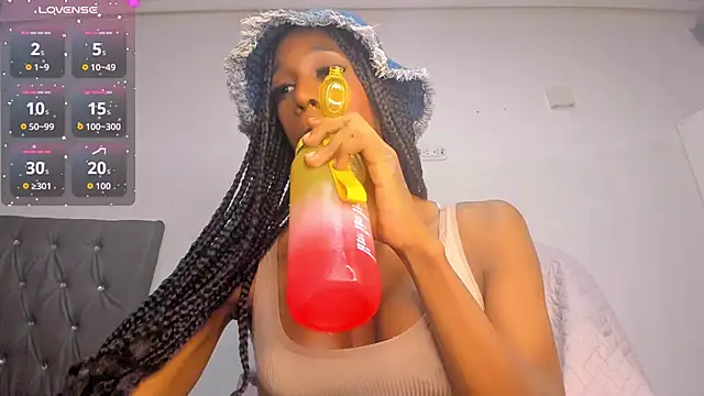 valeria montess online show from February 6, 4:27 am