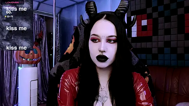 alexx succubus online show from October 25, 8:05 pm