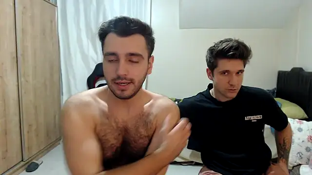 Snapshot of handsomeee04 chatting on September 24, 9:58 pm handsomeee04 online show from September 24, 9:58 pm