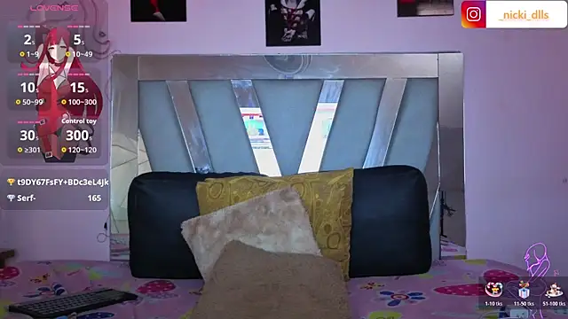 supradoll online show from October 31, 6:34 pm