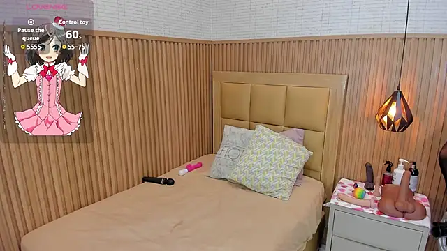 LOLAMAXI online show from February 26, 4:00 am