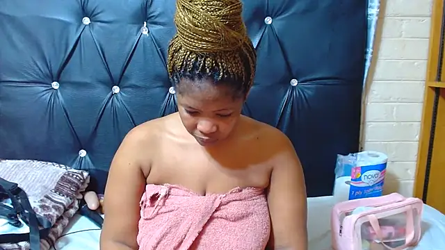 EROTIC BARBIE28 online show from July 19, 10:17 am