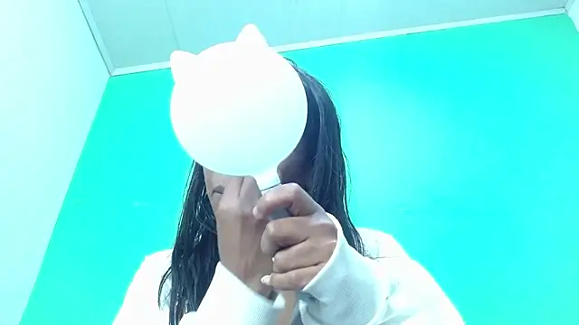 avaleri cherry online show from January 6, 2:37 am