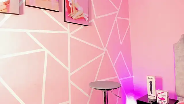 Snapshot of paris_noa chatting on September 12, 8:16 pm paris noa online show from September 12, 8:16 pm
