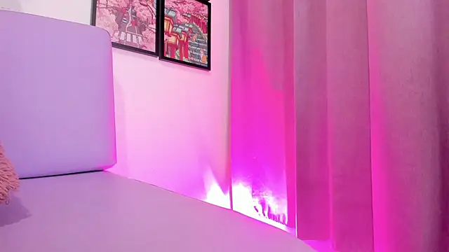 Carolina Burninng online show from March 28, 10:08 pm