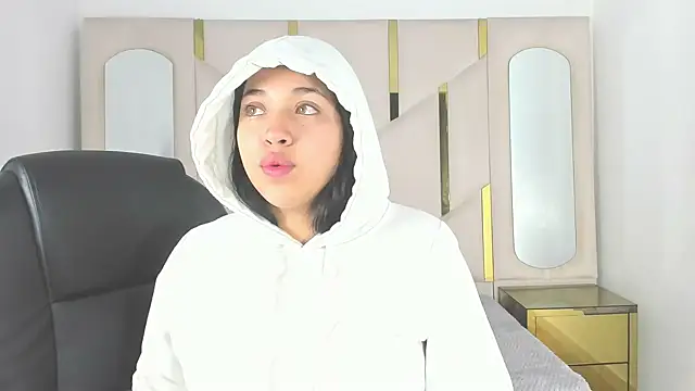 IsabellRodriguez18 online show from September 24, 3:16 am