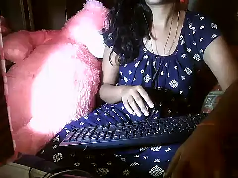 Half Girlfriend  online show from October 21, 7:29 pm
