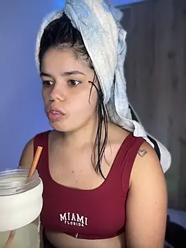 pretty angela1 online show from April 19, 4:12 am