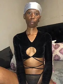 xxSexyTalia28 online show from March 21, 10:37 pm