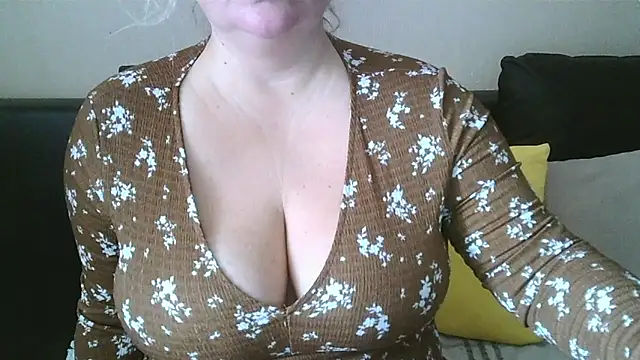 Wet Maria online show from April 2, 6:55 am