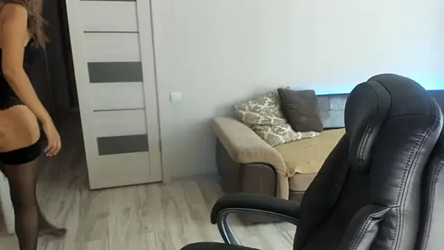 karishee online show from November 30, 8:24 pm