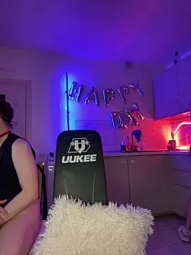 SOFYandMIKE online show from February 6, 8:45 pm