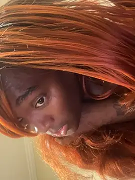 cinnabunzbunz86 online show from January 10, 1:05 pm