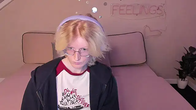 ElizabethHarpper online show from September 10, 1:16 am