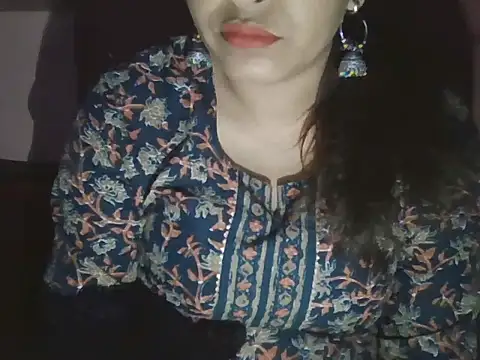 Hot-shanvi online show from March 31, 11:49 pm