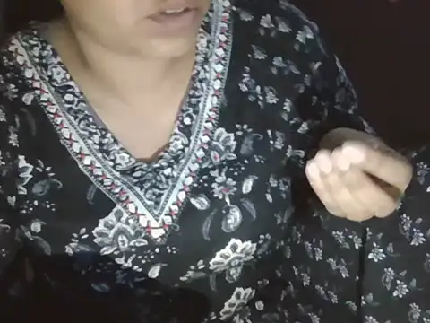 Hot-shanvi online show from March 29, 5:45 pm