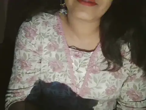 Hot-shanvi online show from April 19, 6:10 pm