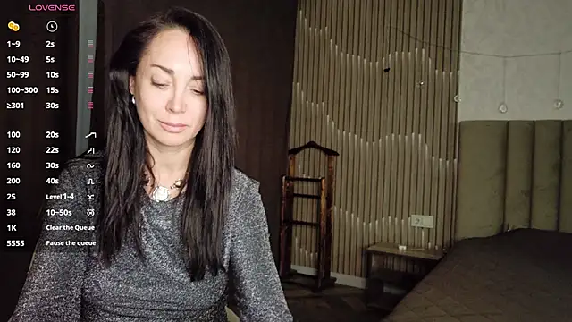 Monica Weiss online show from April 25, 6:16 pm