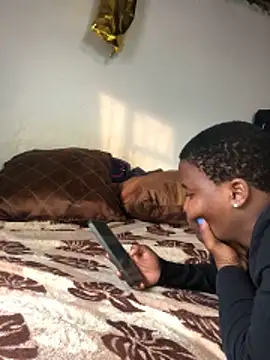 MKbesxxx online show from December 18, 4:01 pm