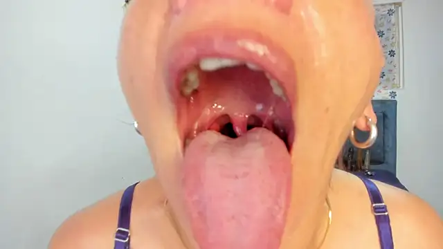 sofi saliva2511 online show from February 1, 7:12 pm