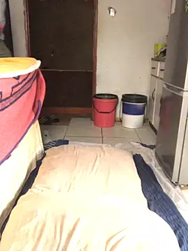 KMbesxxx online show from January 17, 4:42 am