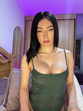 Maddy Jones online show from April 7, 12:23 am